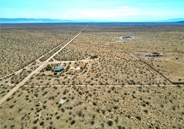 15th image of 62107 Moon Dr, Joshua Tree, CA 92252 | MLS# JT25161322