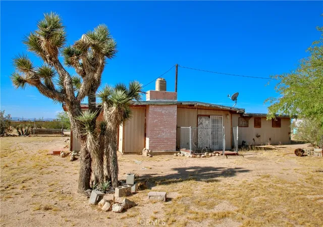 1st image of 62105 Moon Dr, Joshua Tree, CA 92252 | MLS# JT25161326