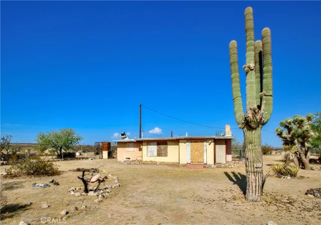 2nd image of 62105 Moon Dr, Joshua Tree, CA 92252 | MLS# JT25161326