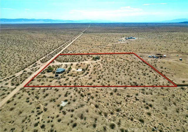 36th image of 62105 Moon Dr, Joshua Tree, CA 92252 | MLS# JT25161326
