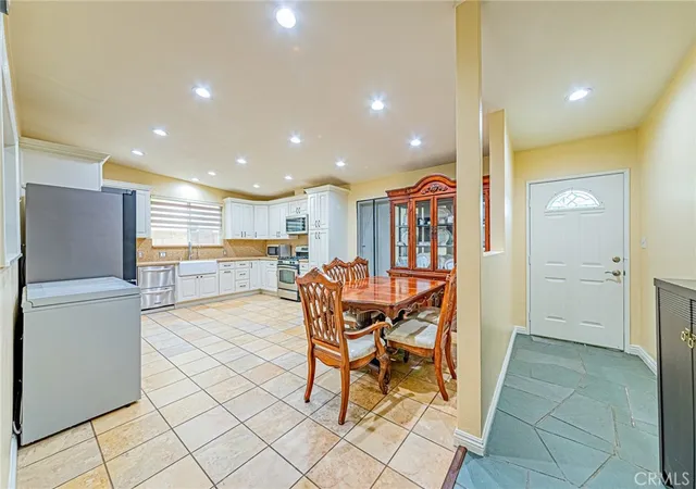 3rd image of 12256 Lesley St, Garden Grove, CA 92840 | MLS# RS25161773
