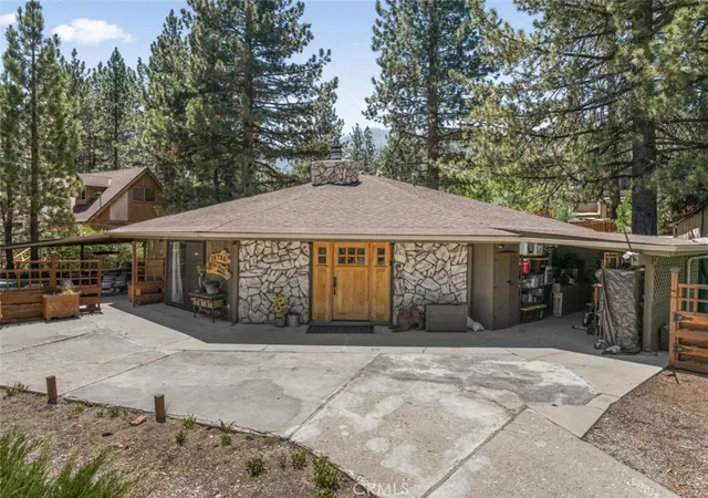 Homes for sale in Pine Mountain Club, CA | 16720 Mil Potrero Frontage, Pine Mountain Club, CA 93222 | MLS# SR25160945