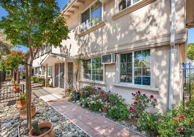 1st image of 2700 32nd Street, Sacramento, CA 95817 | MLS# PW25159298