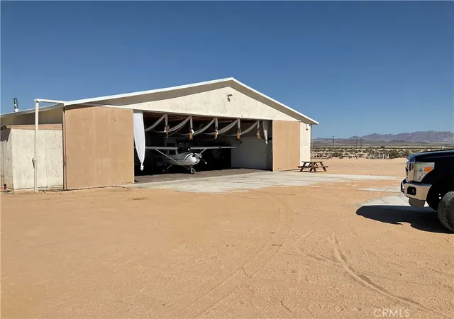 Photo 1 of Single family home for sale at 76421 Amboy Rd, Twentynine Palms, CA 92277 | MLS# JT25159423 | Listing updated on 2026-09-09
