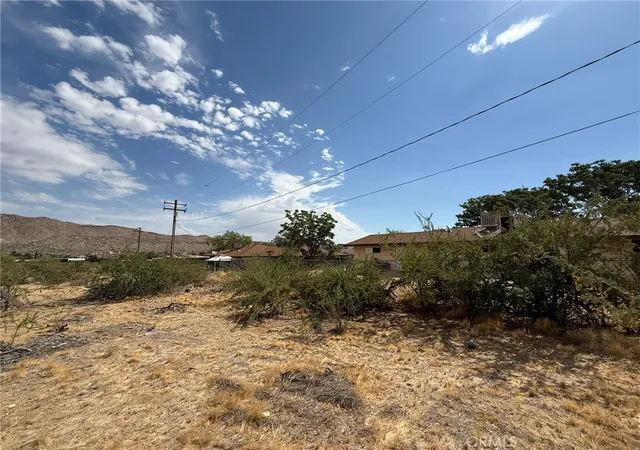 Homes for sale in Yucca Valley, CA | 7344 Palm Ave, Yucca Valley, CA 92284 | MLS# JT25161979