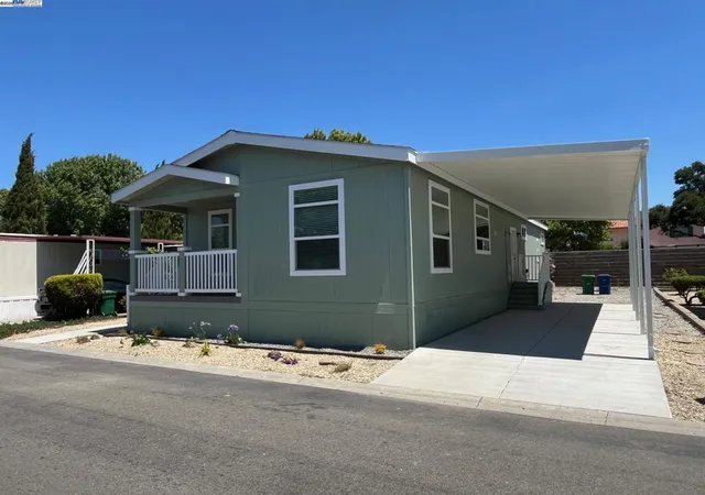 1st image of 28882 Miranda St, Hayward, CA 94544 | MLS# 41105372