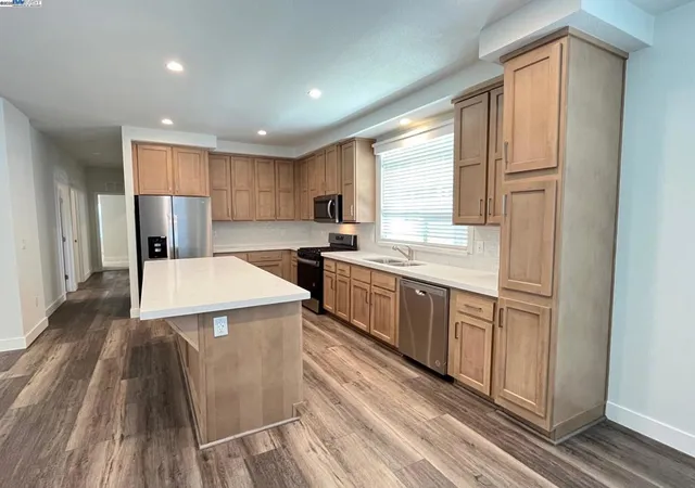 4th image of 28882 Miranda St, Hayward, CA 94544 | MLS# 41105372