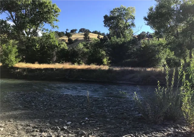 4th image of 19774 E Hwy 20, Clearlake Oaks, CA 95423 | MLS# LC25162779