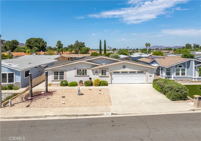 Photo 1 of Manufactured home for sale at 1651 Willow Leaf Dr, Hemet, CA 92545 | MLS# SW25162808 | Listing updated on 2025-11-06