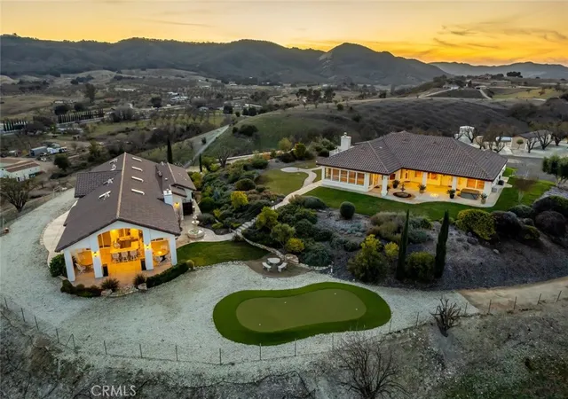 Photo 3 of Sale Pending at 5495 Vista Serrano, Paso Robles, CA 93446 | MLS# NS25162671 | Listing updated on 2026-03-02