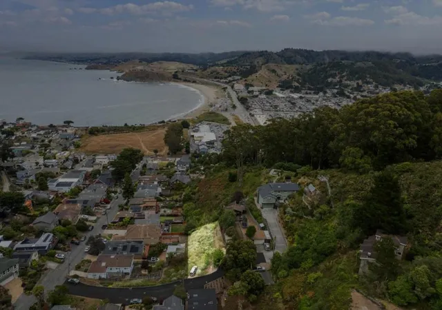2nd image of 417 Athenian Way, Pacifica, CA 94044 | MLS# ML82015418