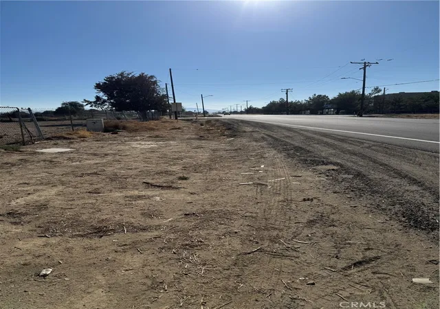 Homes for sale in Littlerock, CA | 1000 E 100th St E, Littlerock, CA 93543 | MLS# CV25164404