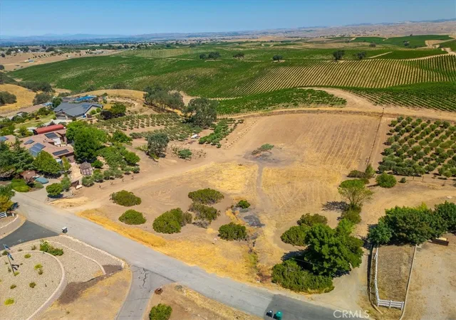 Photo 11 of Land for sale at 5035 Stagg Hl Pl, Paso Robles, CA 93446 | MLS# SC25164428 | Listing updated on 2026-07-08