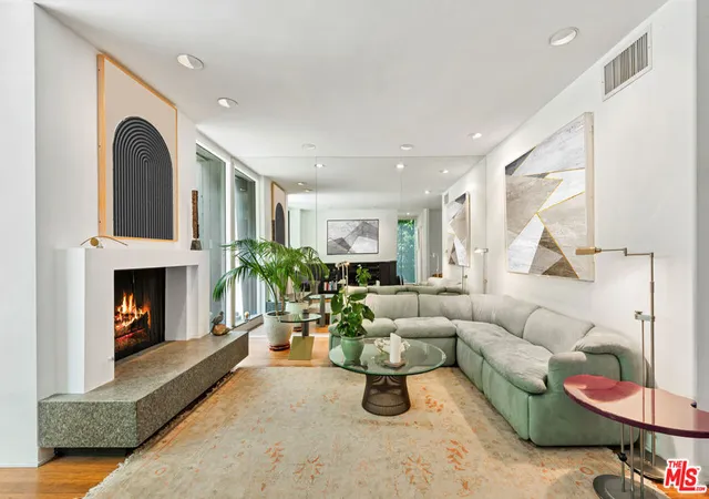 5th image of 853 S Bundy Dr, Los Angeles, CA 90049 | MLS# 25564905