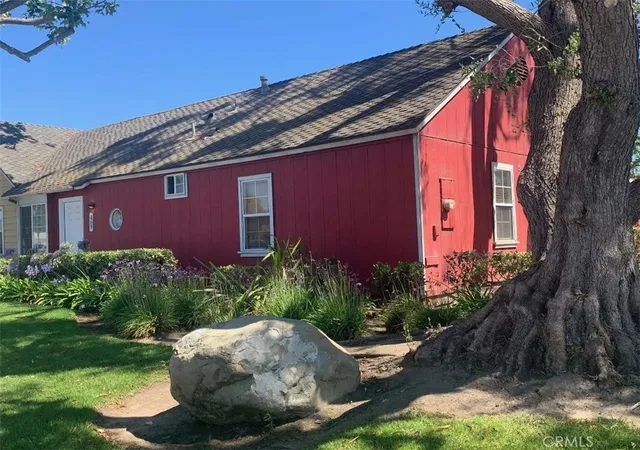 Listing Photo 4 - Condo for sale in building located at 469 Corvette St, Port Hueneme, CA 93041
