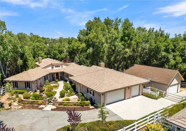 1st image of 117 Frontier Way, Templeton, CA 93465 | MLS# NS25165165
