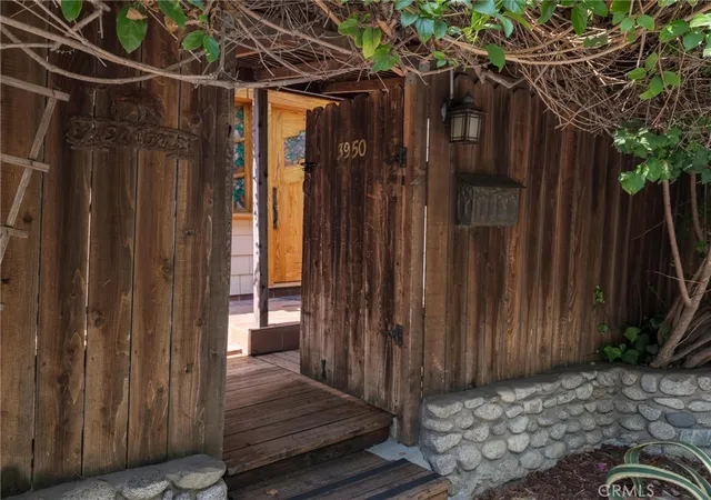 4th image of 3950 De Longpre Ave, Los Angeles, CA 90027 | MLS# PV25164034