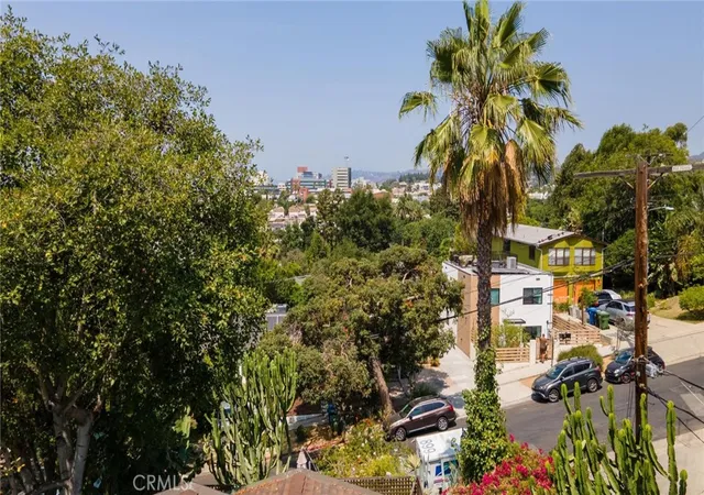 65th image of 3950 De Longpre Ave, Los Angeles, CA 90027 | MLS# PV25164034
