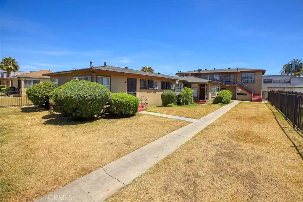 Listing Photo 1 - Condo for sale in 436 W Magnolia St located at 436 W Magnolia St, Compton, CA 90220 - Unit 436 W Magnolia St