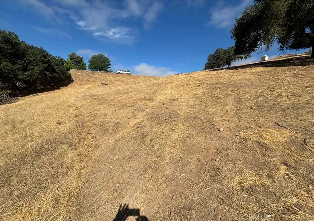 2nd image of 9974 Flyrod Dr, Paso Robles, CA 93446 | MLS# NS25166154