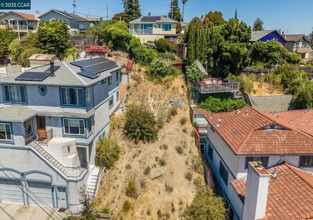Photo 3 of Land for sale at 16860 Robey Dr, Castro Valley, CA 94578 | MLS# 41105988 | Listing updated on 2026-08-31