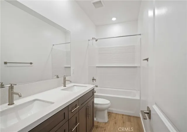 Photo 3 of Sale Pending at 3254 Garnet Ln, Lancaster, CA 93535 | MLS# SR25166973 | Listing updated on 2026-01-23