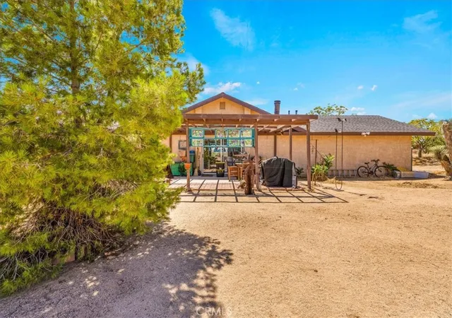 3rd image of 56810 Chipmunk Trl, Yucca Valley, CA 92284 | MLS# JT25168021