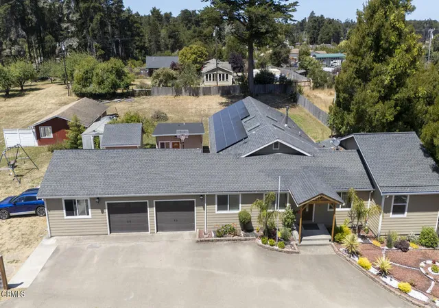 Homes for sale in Fort Bragg, CA | 18900 Porterfield Ln, Fort Bragg, CA 95437 | MLS# C1-11098