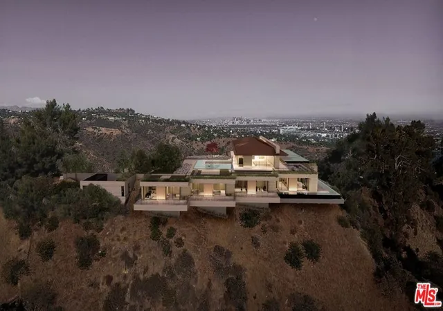 3rd image of 1785 Summitridge Dr, Beverly Hills, CA 90210 | MLS# 25568143