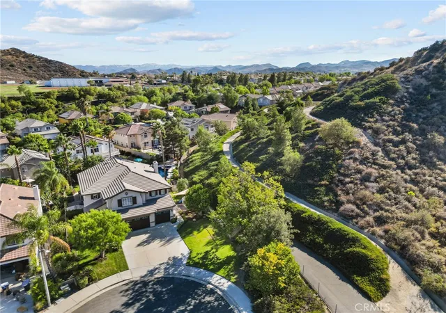 Photo 3 of Sale Pending at 28814 Bonsai Ct, Castaic, CA 91384 | MLS# SR25169460 | Listing updated on 2025-11-19