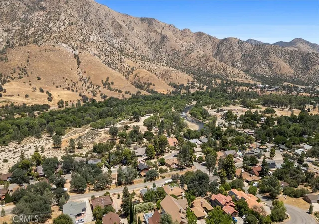 5th image of 119 Pine Dr, Kernville, CA 93238 | MLS# PW25167015