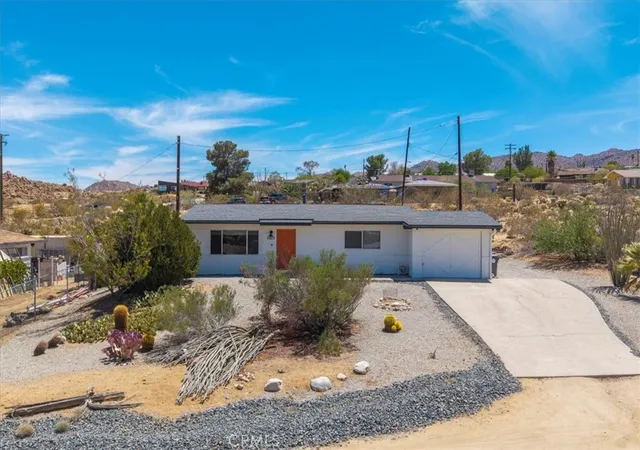 Photo 1 of Sale Pending at 61851 Sunburst Cir, Joshua Tree, CA 92252 | MLS# JT25169674 | Listing updated on 2026-03-17