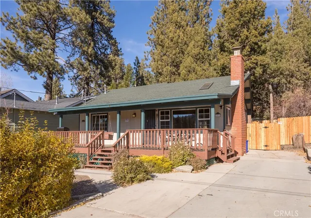 Homes for sale in Big Bear Lake, CA | 43014 Moonridge Rd, Big Bear Lake, CA 92315 | MLS# OC25172008