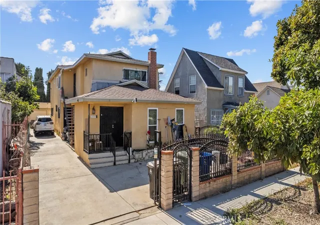1st image of 3887 S Van Ness Ave, Los Angeles, CA 90062 | MLS# SR25172940