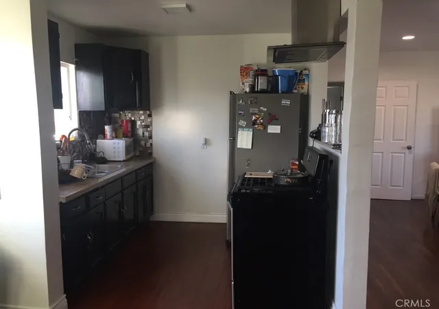 22nd image of 3887 S Van Ness Ave, Los Angeles, CA 90062 | MLS# SR25172940