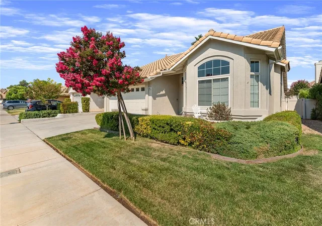 Photo 3 of Single family home for sale at 1173 Fairway Oaks Ave, Banning, CA 92220 | MLS# IG25172093 | Listing updated on 2026-09-29