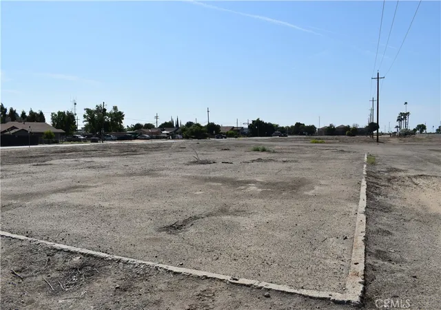 3rd image of 430 Front, Chowchilla, CA 93610 | MLS# MC25132254