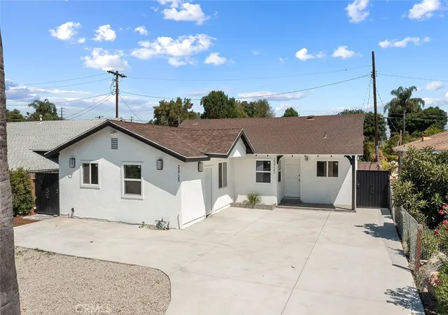 1st image of 22723 Leonora Dr, Woodland Hills, CA 91367 | MLS# SR25141958