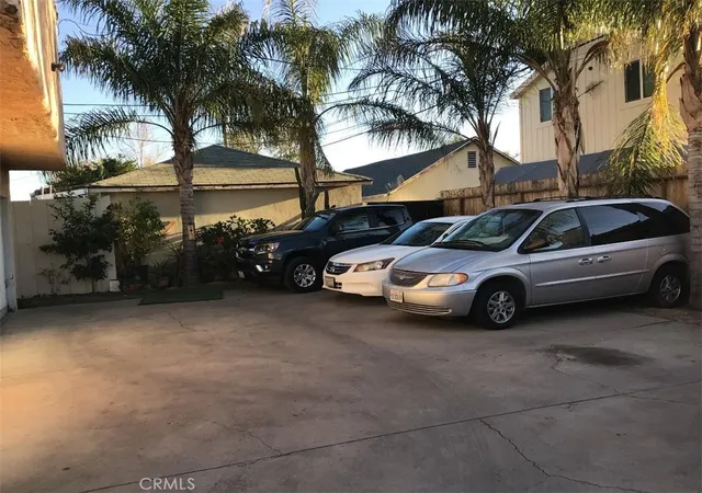 3rd image of 1000 Glenoaks Blvd, San Fernando, CA 91340 | MLS# SR25172454
