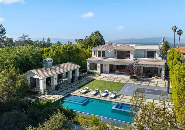 Photo 1 of Mansion for sale at 16630 Oldham Pl, Encino, CA 91436 | MLS# SR25171165 | Listing updated on 2026-09-23