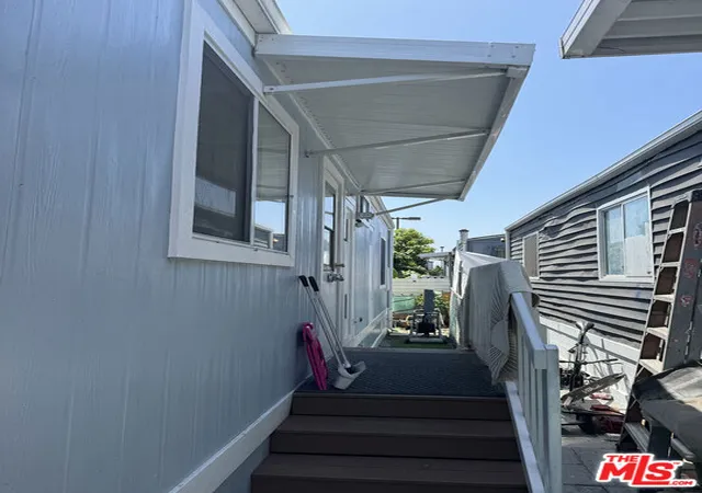 Photo 3 of Manufactured home for sale at 1680 S Tartar Ln #42, Compton, CA 90221 | MLS# 25573639 | Listing updated on 2026-06-09