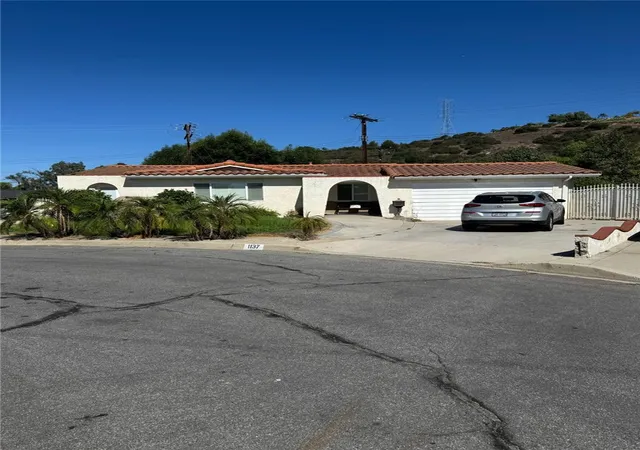 Homes for sale in Glendora, CA | 1137 Willow Ave, Glendora, CA 91740 | MLS# CV25167203