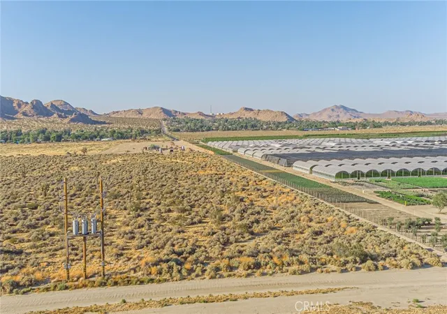 3rd image of 1593 Avenue R, Palmdale, CA 93591 | MLS# RS25174978