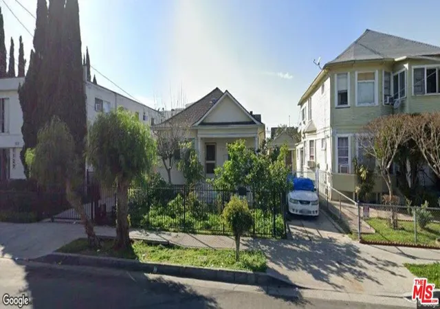 1st image of 1125 S Kenmore Ave, Los Angeles, CA 90006 | MLS# 25573971