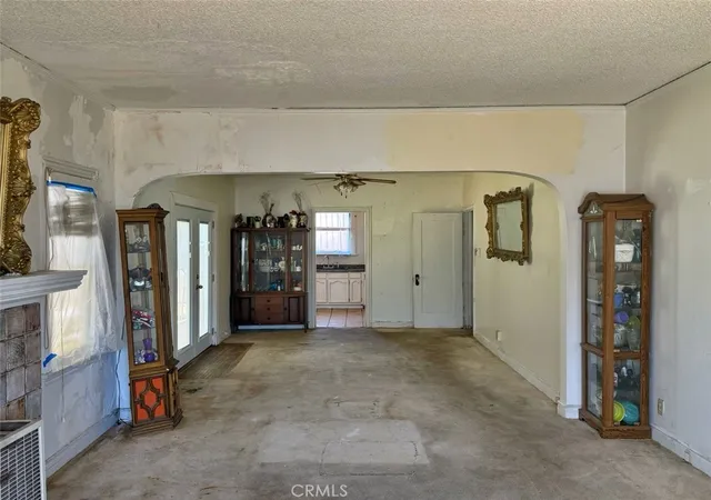 Listing Photo 5 - Condo for sale in building located at 2510 3rd Ave, Los Angeles, CA 90018