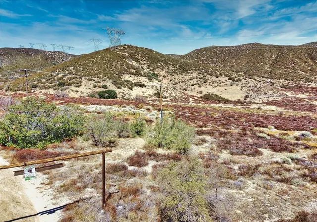 1st image of 2 Bouquet Canyon Rd, Palmdale, CA 93551 | MLS# SR25175538