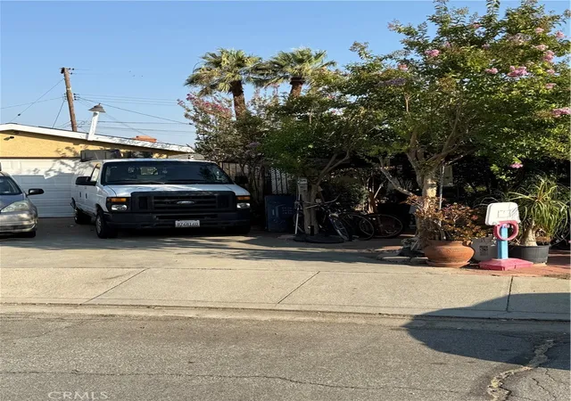 Photo 1 of Single family home for sale at 2271 W 7th St, San Bernardino, CA 92410 | MLS# IV25176218 | Listing updated on 2026-01-28