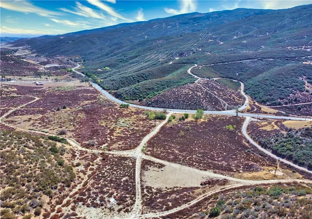 1st image of 0 Spunky Canyon Rd, Palmdale, CA 91390 | MLS# SR25176264