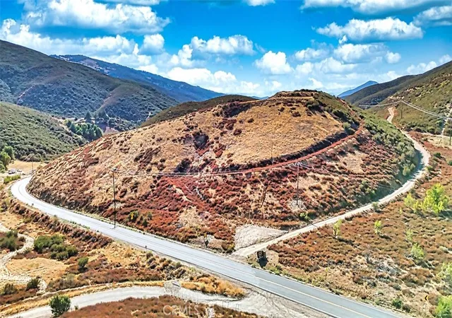 2nd image of 1 Bouquet Canyon Rd, Palmdale, CA 91350 | MLS# SR25176360