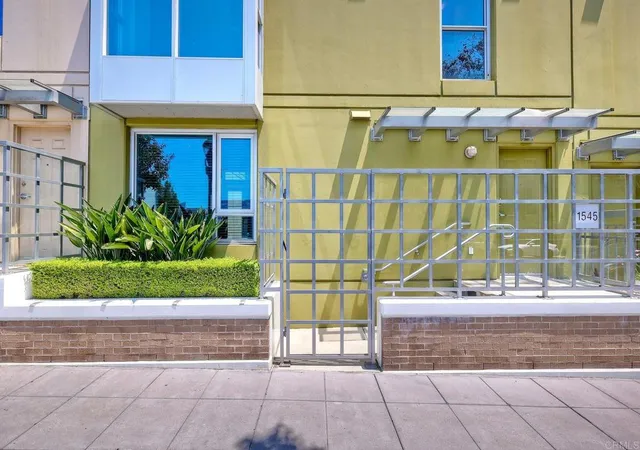 Photo 1 of Sale Pending at 1545 State St, San Diego, CA 92101 | MLS# NDP2507723 | Listing updated on 2025-11-11